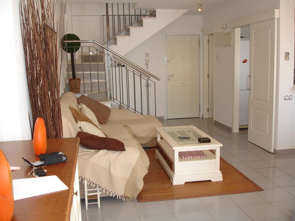 بينايدورم Villamarina Apartments - Zand Properties الغرفة الصورة