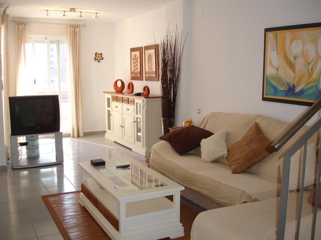 بينايدورم Villamarina Apartments - Zand Properties الغرفة الصورة